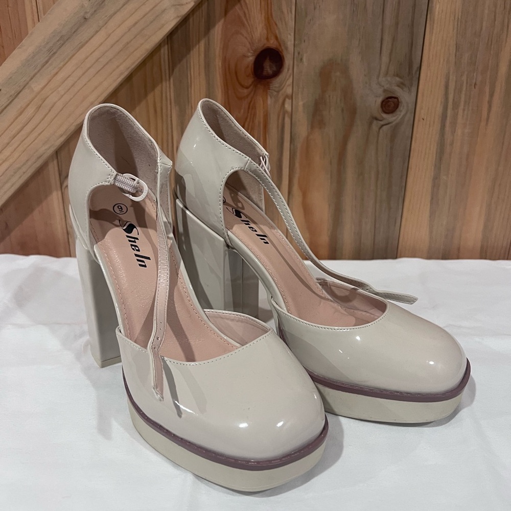 SHEIN Beige Platform Pumps